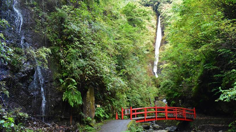 洒水の滝